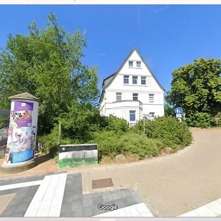 Apartament Nigella Direkt Am Hauptbahnhof Fuer 6 Personen Mit Kostenfreiem Parkplatz Voll Ausgestatteter Kueche Elite Standard Celle