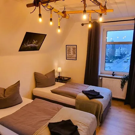 Apartman Nigella Direkt Am Hauptbahnhof Fuer 6 Personen Mit Kostenfreiem Parkplatz Voll Ausgestatteter Kueche Elite Standard *