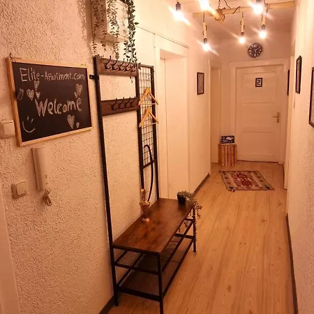 Nigella Direkt Am Hauptbahnhof Fuer 6 Personen Mit Kostenfreiem Parkplatz Voll Ausgestatteter Kueche Elite Standard Apartament Celle