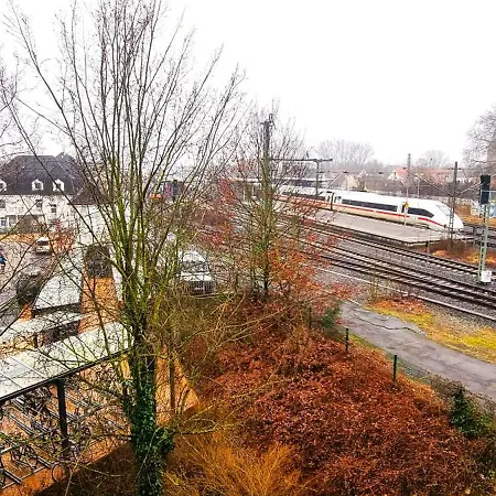 Nigella Direkt Am Hauptbahnhof Fuer 6 Personen Mit Kostenfreiem Parkplatz Voll Ausgestatteter Kueche Elite Standard *